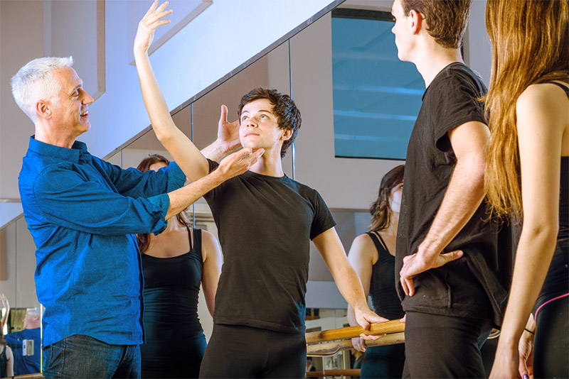 Knowles demonstrating appropriate body alignment in class on the Los Angeles campus